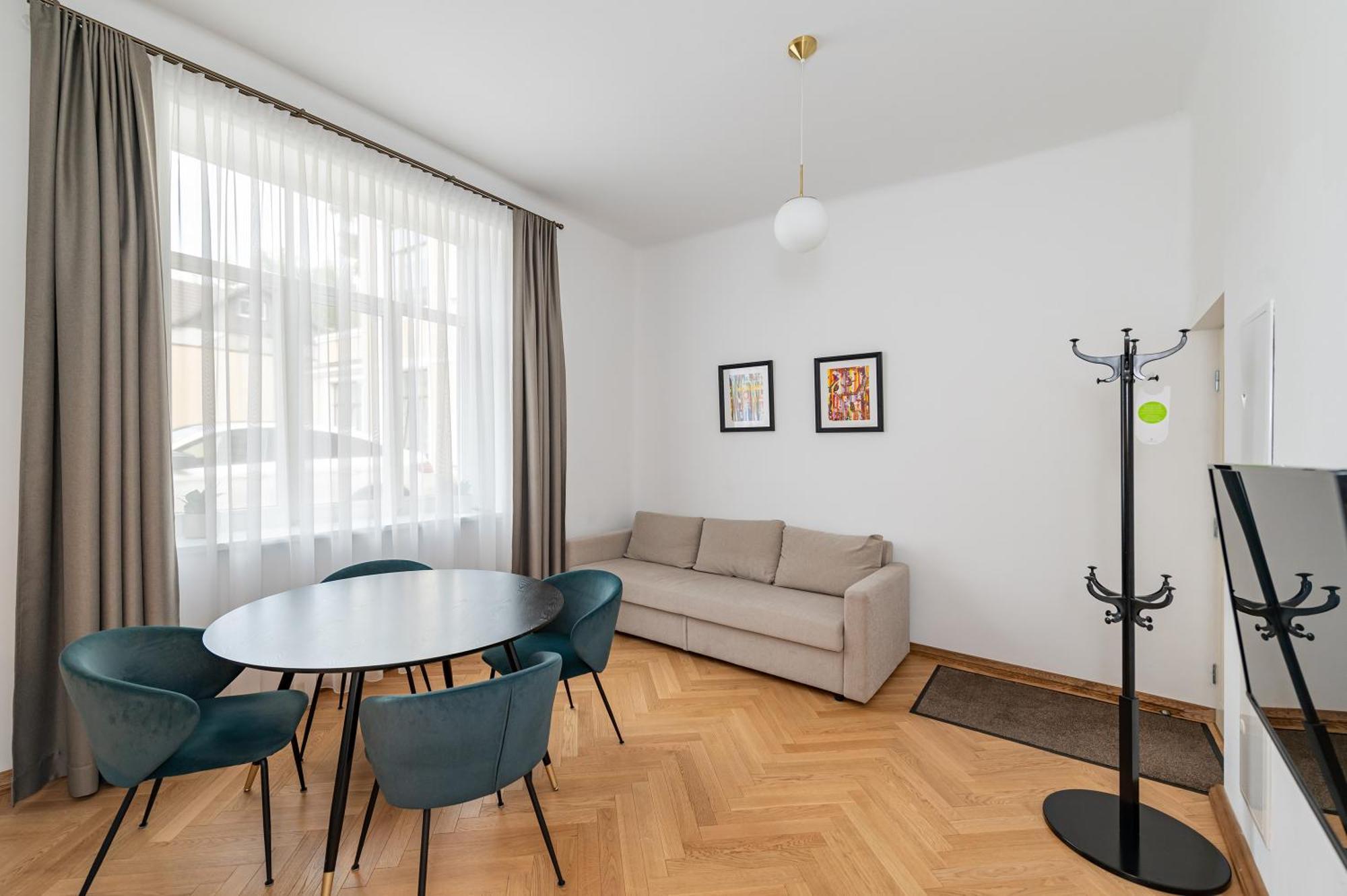 Park Avenue Apartments By Hostlovers カウナス エクステリア 写真
